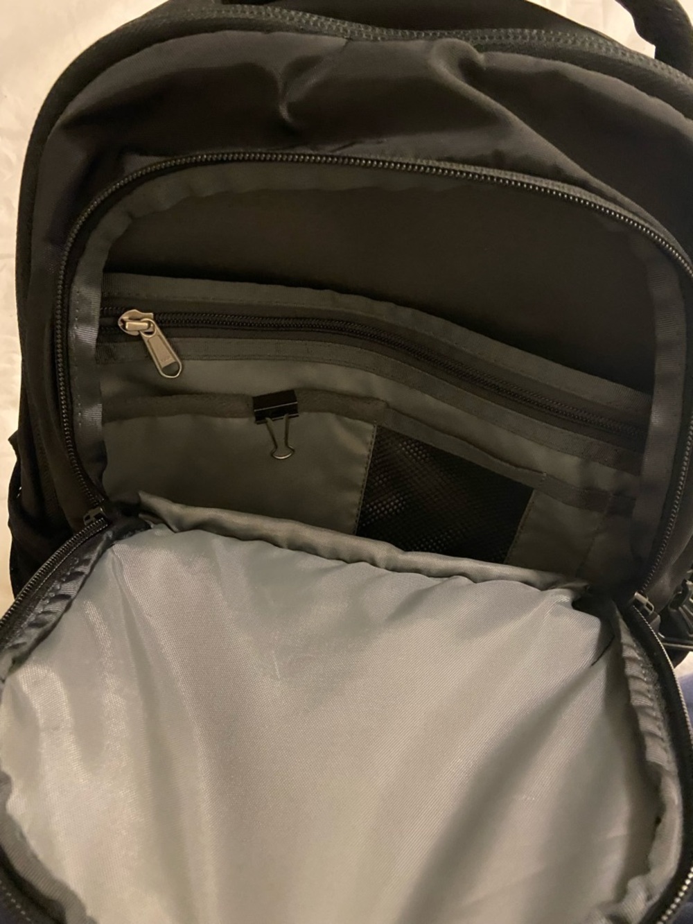 The North Face Black Recon Backpack - Picture 4 of 8